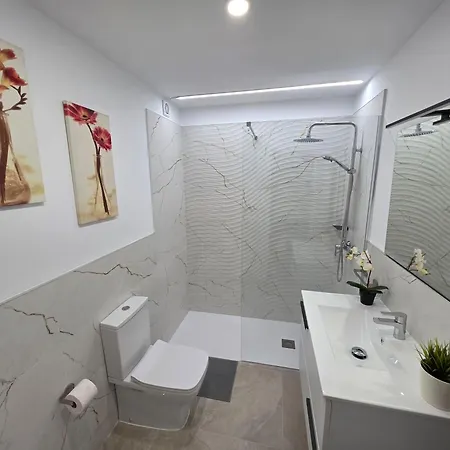 公寓 San Marino With Heated Pool, Only 450 Meters To The Beach, Aircondition, Wifi *