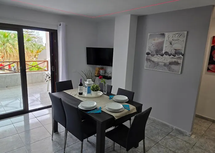 Apartment San Marino With Heated Pool, Only 450 Meters To The Beach, Aircondition, Wifi *