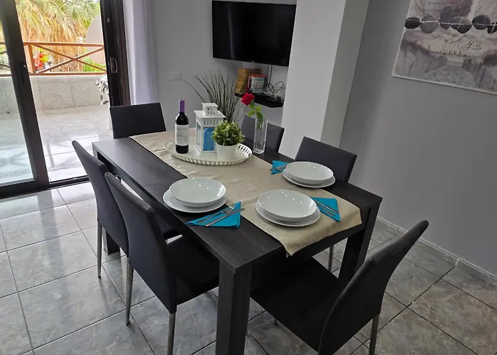 Apartment San Marino With Heated Pool, Only 450 Meters To The Beach, Aircondition, Wifi *