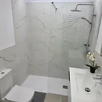 San Marino With Heated Pool, Only 450 Meters To The Beach, Aircondition, Wifi شقة