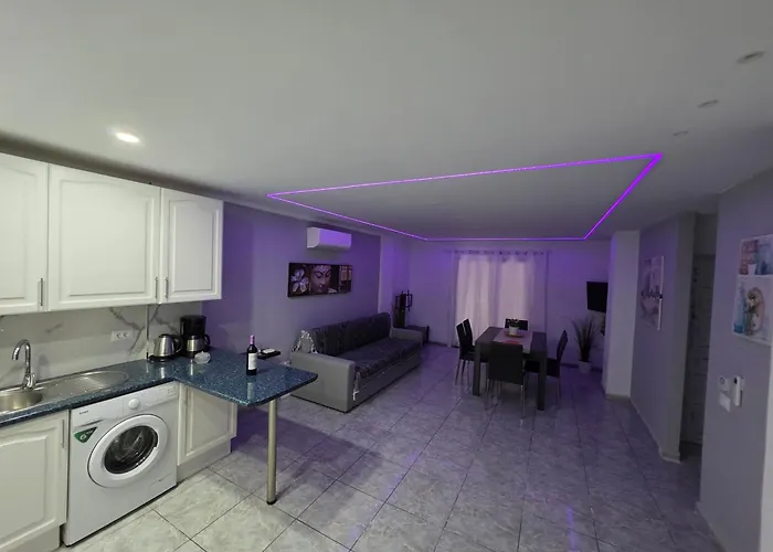 San Marino With Heated Pool, Only 450 Meters To The Beach, Aircondition, Wifi * 阿罗纳