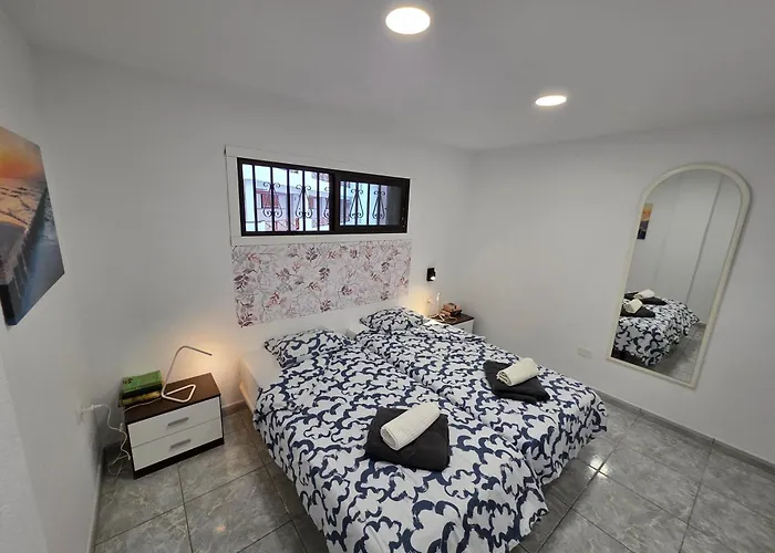San Marino With Heated Pool, Only 450 Meters To The Beach, Aircondition, Wifi 公寓 *
