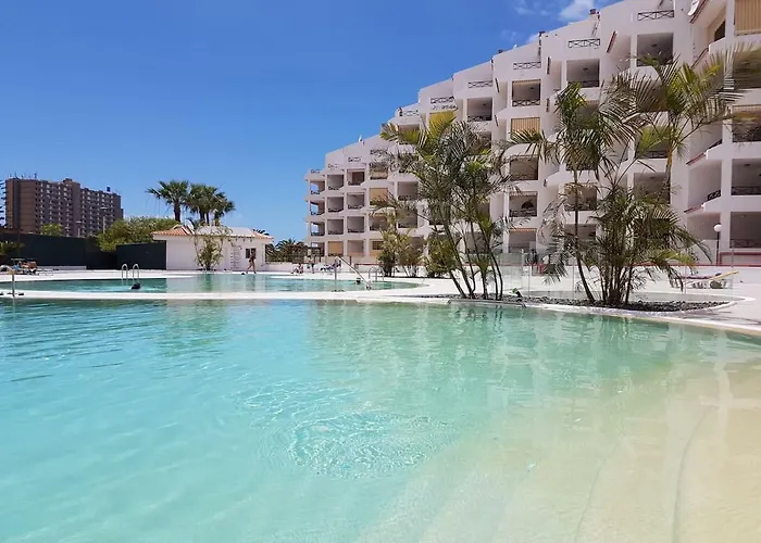 San Marino With Heated Pool, Only 450 Meters To The Beach, Aircondition, Wifi 阿罗纳