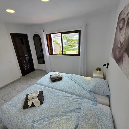 San Marino With Heated Pool, Only 450 Meters To The Beach, Aircondition, Wifi Διαμέρισμα Arona (Tenerife)